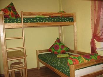 Park Hostel *
